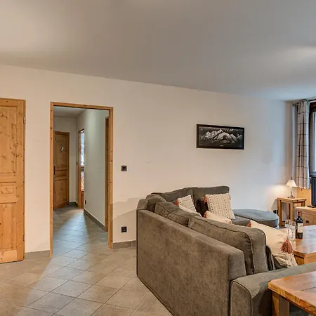Staddon, Alpes Agency, Chamonix, Sleeps 4-6 Chamonix