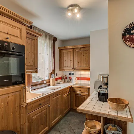 Staddon, Alpes Agency, Chamonix, Sleeps 4-6 * Chamonix