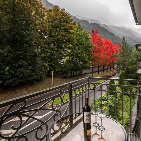 Staddon, Alpes Agency, Chamonix, Sleeps 4-6 Chamonix